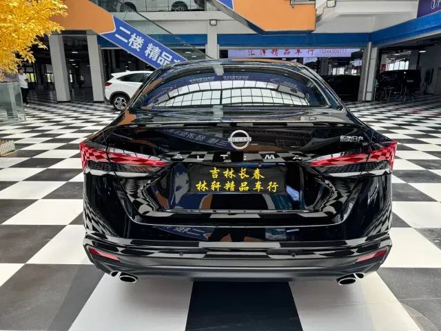 Nissan Teana — Фото автомобиля 8