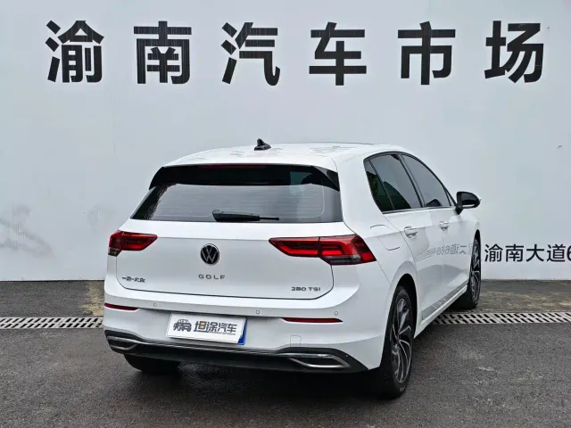 Volkswagen Golf — Фото автомобиля 29