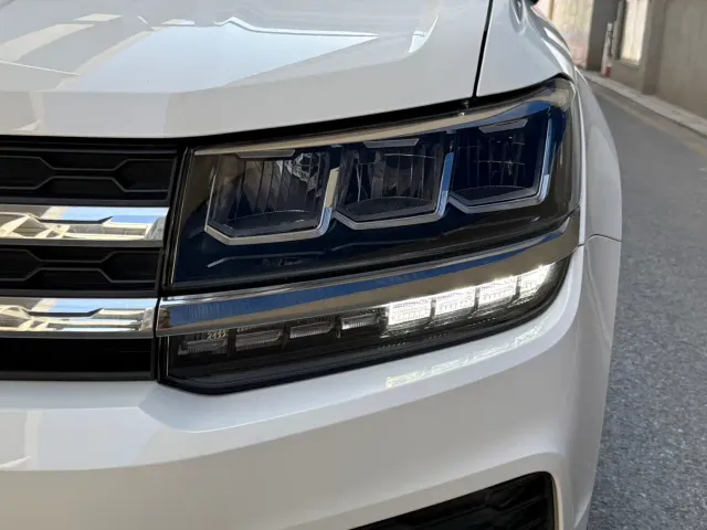 Volkswagen Tharu — Фото автомобиля 22