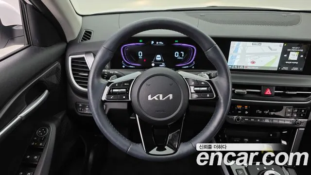 Kia Seltos New — Фото автомобиля 13
