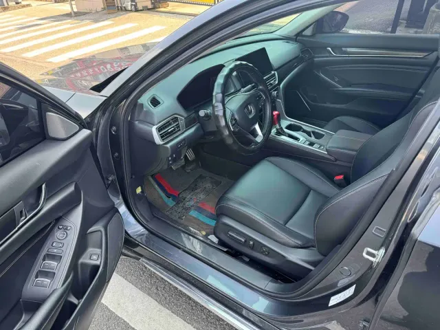 Honda Accord — Фото автомобиля 6
