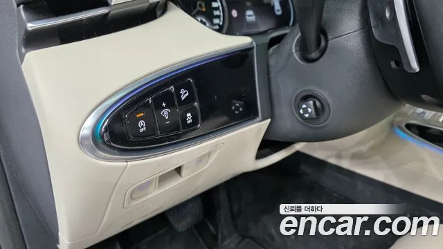 Genesis GV70 — Фото автомобиля 12