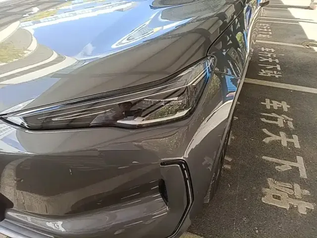 Geely Galaxy Galaxy E5 2026 610km Explorer+ Edition — Фото автомобиля 23