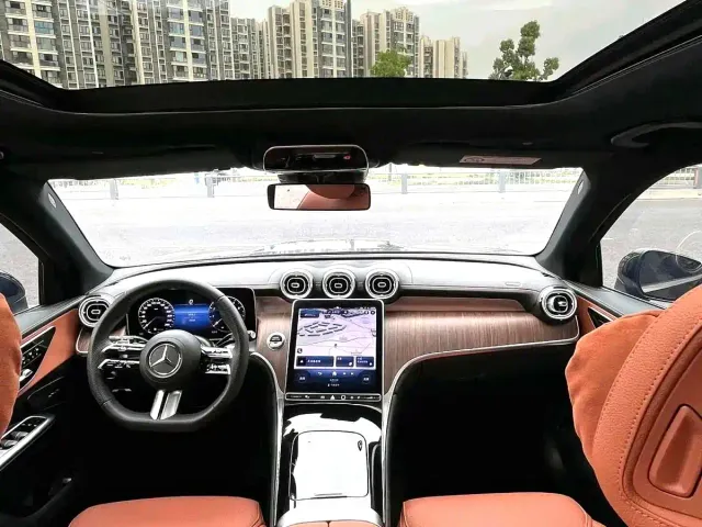 Mercedes-Benz Mercedes-Benz GLC 2023 GLC 300 L 4MATIC Sport 5-Seater — Фото автомобиля 8