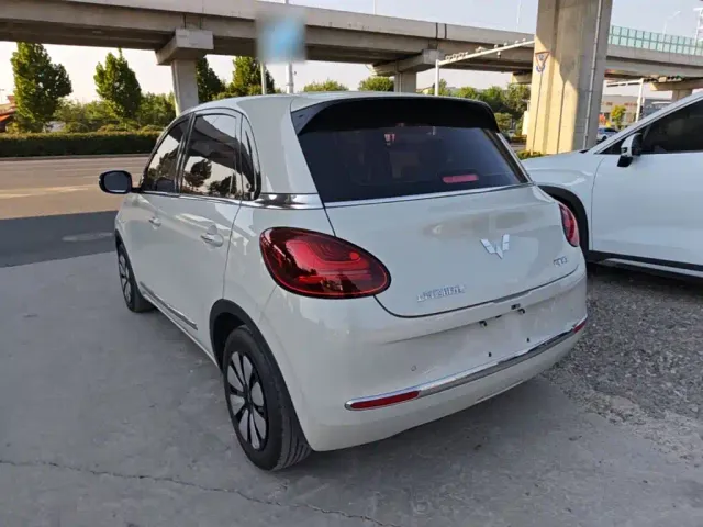 Wuling Bingo — Фото автомобиля 4