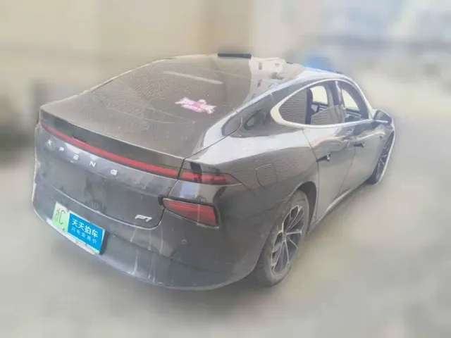 Xpeng P7 — Фото автомобиля 2