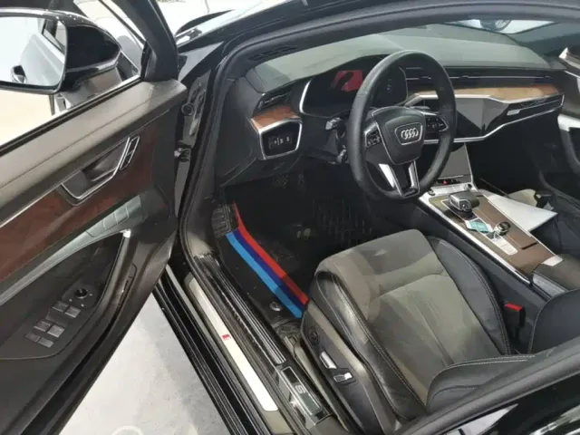 Audi A6L — Фото автомобиля 20