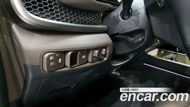 Kia Tasman Tasman 2.5T Бензин 4WD — Фото автомобиля 17