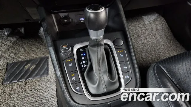 Hyundai Kona Новый Kona Бензин 2.0 2WD — Фото автомобиля 9