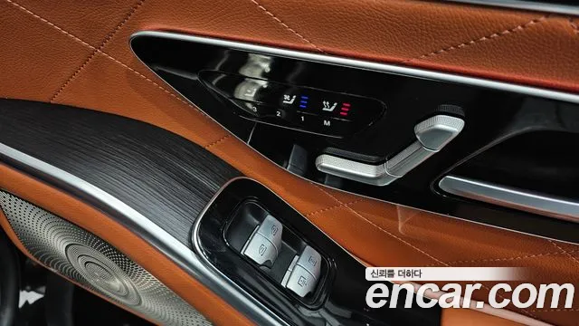 Mercedes-Benz S-Class — Фото автомобиля 22
