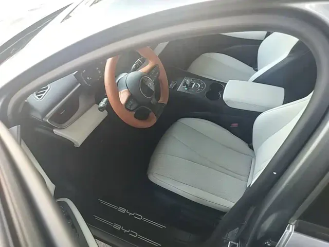 BYD Seal 05 DM-i — Фото автомобиля 15