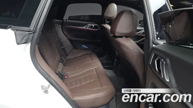 BMW 4-Series 4 серия (G22) 420i M Sport Pro Gran Coupe — Фото автомобиля 12
