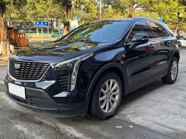 Фотография автомобиля — Cadillac XT4