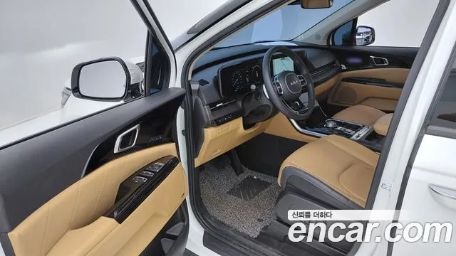 Kia Carnival Generation 4 — Фото автомобиля 10
