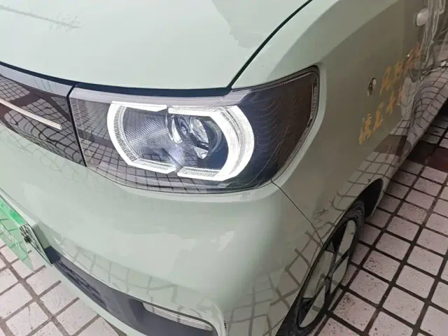 Wuling Hongguang Mini EV — Фото автомобиля 23