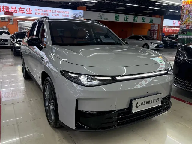 Leapmotor C10 — Фото автомобиля 3