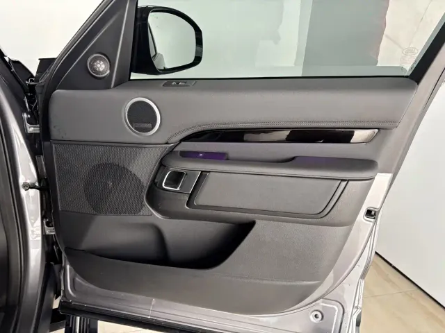 Land Rover Discovery — Фото автомобиля 24