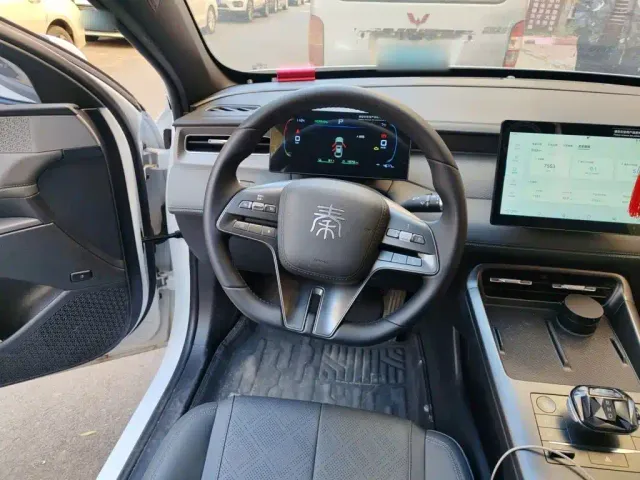 BYD Qin PLUS — Фото автомобиля 11