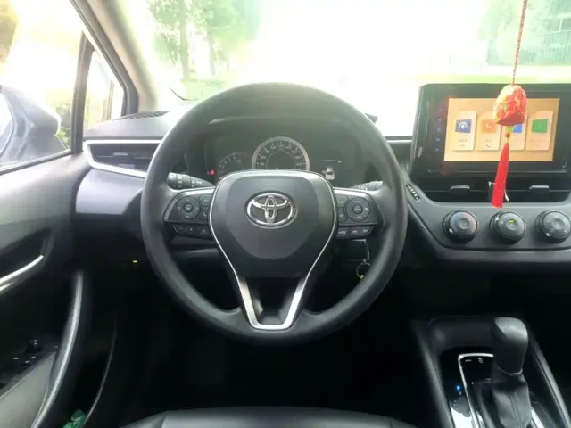 Toyota Corolla — Фото автомобиля 10