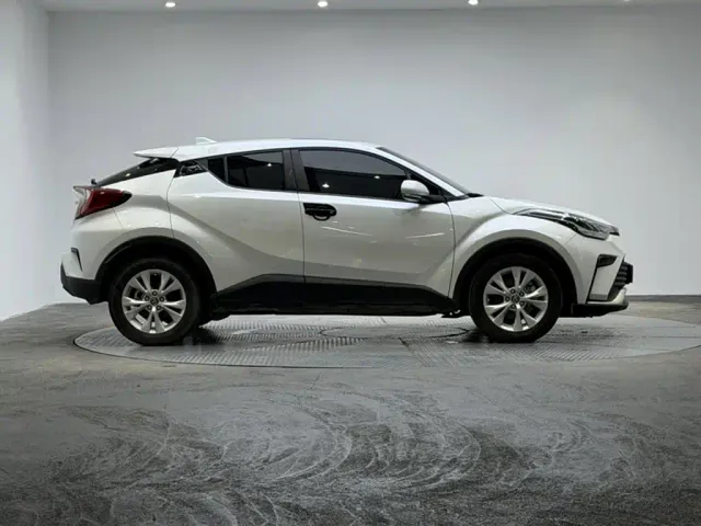 Toyota IZOA — Фото автомобиля 5
