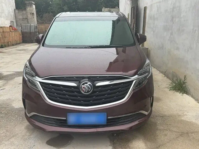 Buick GL8 — Фото автомобиля 2
