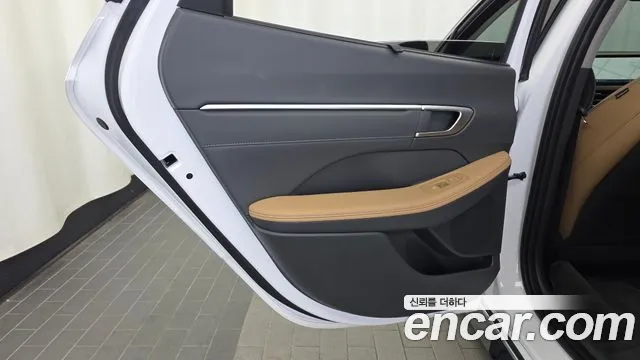 Hyundai Sonata — Фото автомобиля 14