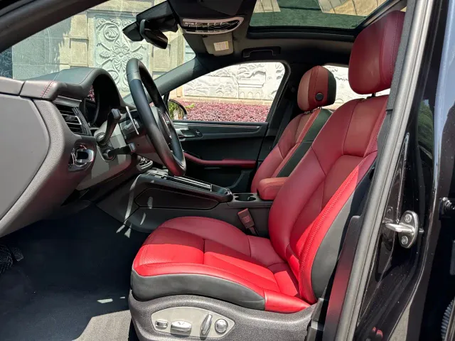 Porsche Macan — Фото автомобиля 5