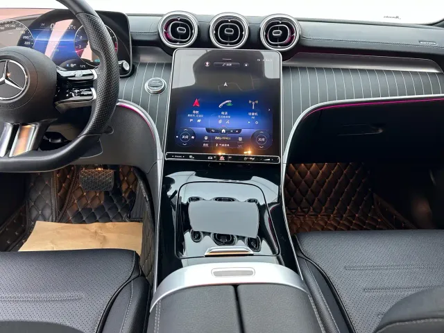 Mercedes-Benz C-Class — Фото автомобиля 9