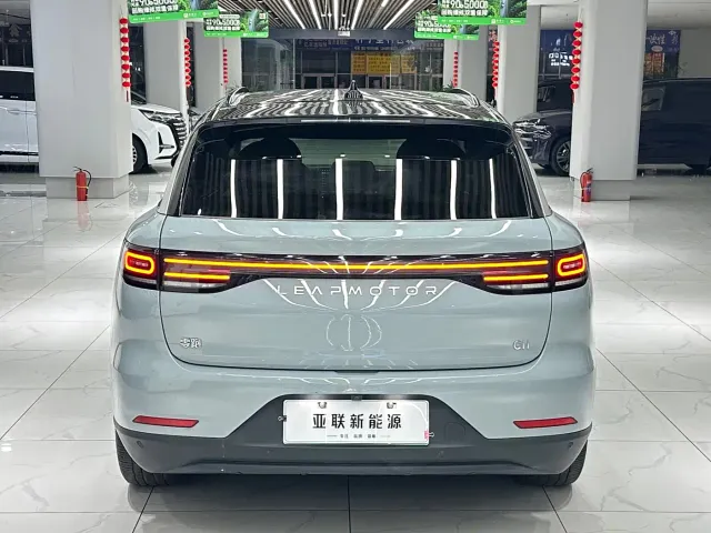 Leapmotor C11 — Фото автомобиля 8