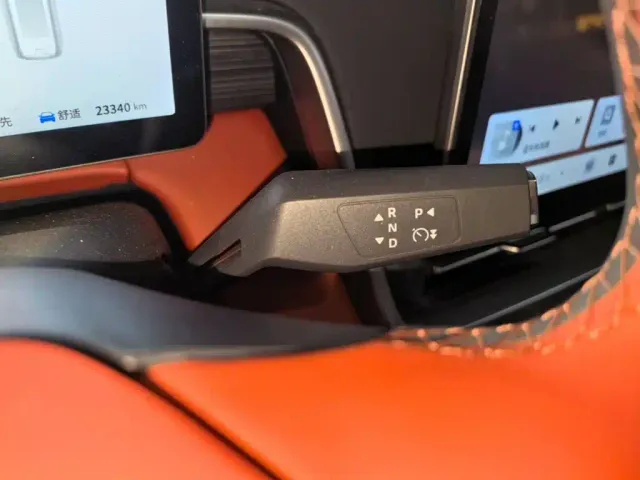 Dongfeng Yipai eπ008 2024 210Max Range Extender 6-Seater — Фото автомобиля 13