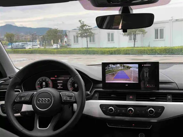 Audi A4L — Фото автомобиля 6
