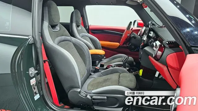 Mini Cooper — Фото автомобиля 10