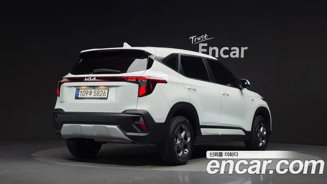 Kia Seltos — Фото автомобиля 2