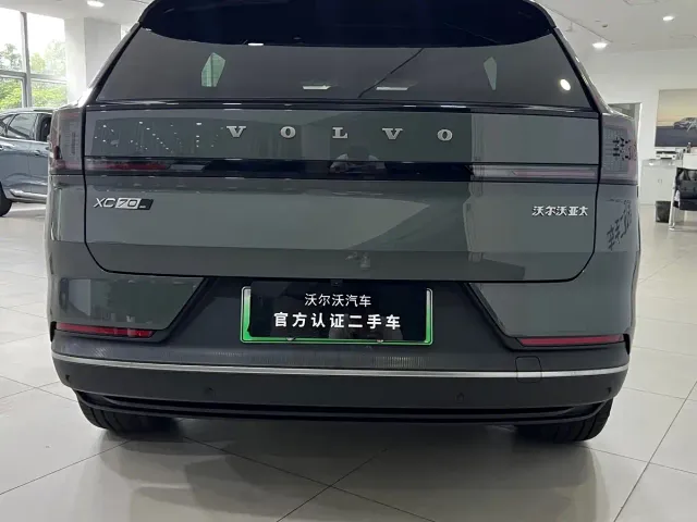 Volvo XC70 Plug-in Hybrid — Фото автомобиля 5