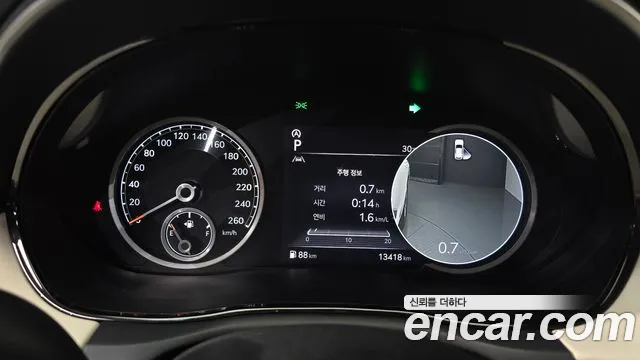 Genesis GV70 2.5T Бензин 2WD — Фото автомобиля 8