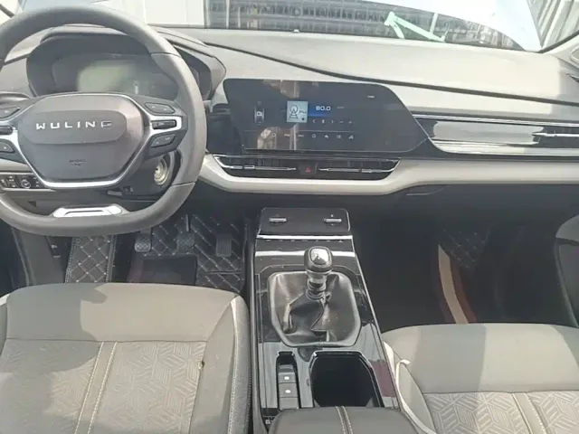 Wuling Motors Wuling Victory 2020 1.5T Manual Elite Edition — Фото автомобиля 13