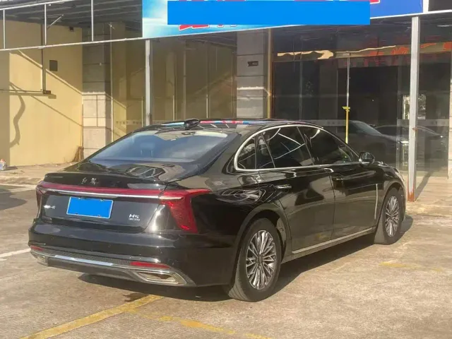 Hongqi H5 — Фото автомобиля 11