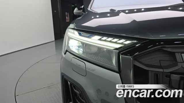 Audi Q7 55 TFSI quattro Premium — Фото автомобиля 22
