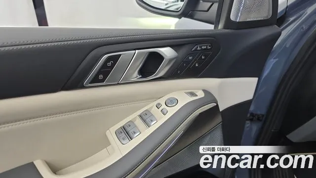 BMW X7 — Фото автомобиля 29