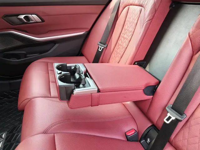 BMW 3 Series — Фото автомобиля 19