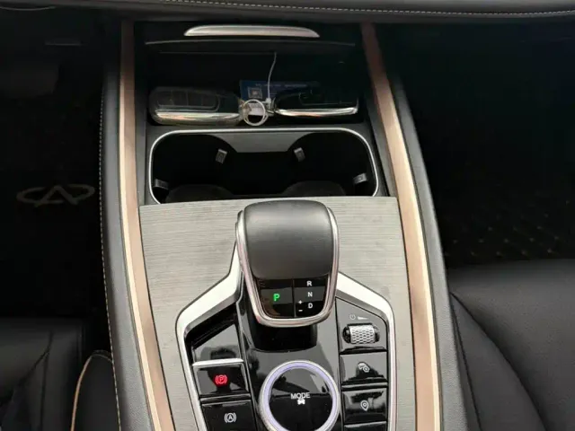 Chery Omoda 5 — Фото автомобиля 10