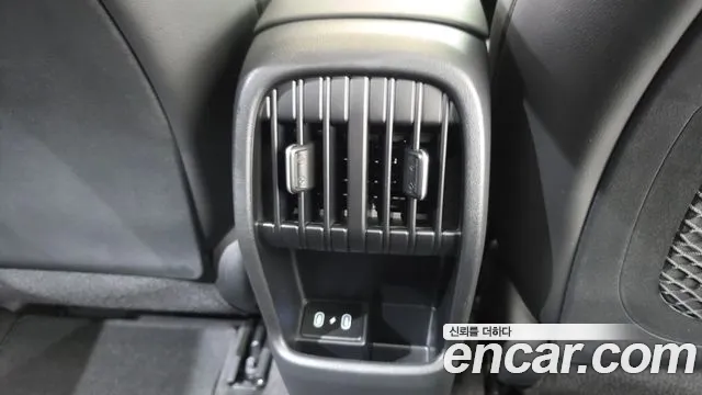Hyundai Kona SX2 — Фото автомобиля 30