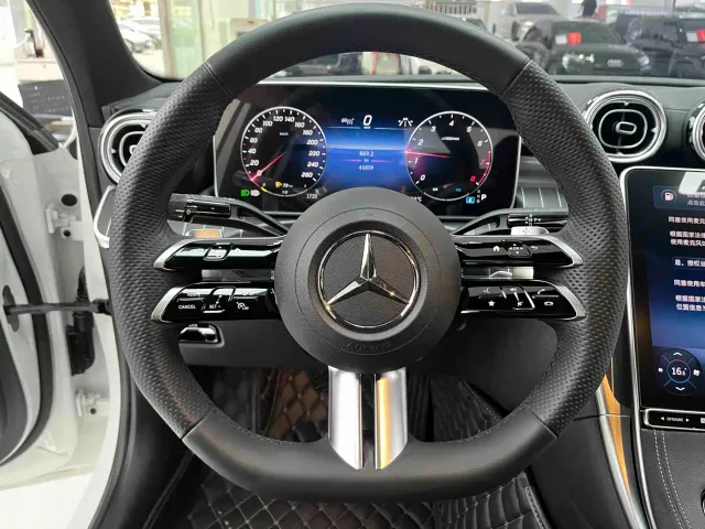 Mercedes-Benz C-Class — Фото автомобиля 16