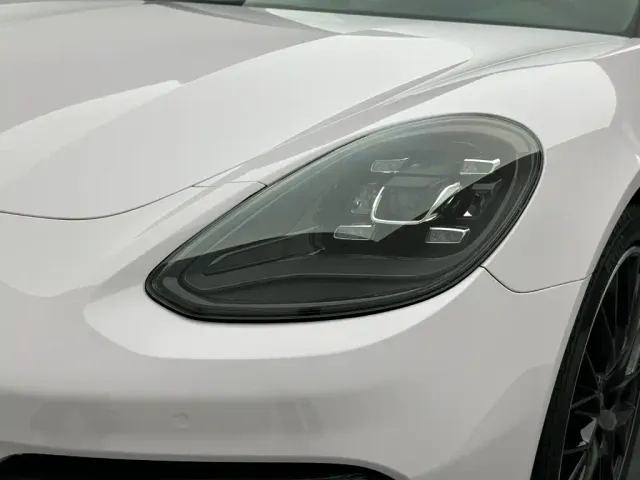 Porsche Panamera — Фото автомобиля 24