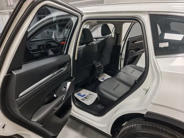 Haval H6 — Фото автомобиля 9