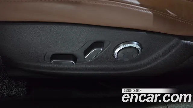 Genesis G80 Бензин 2.5 турбо AWD — Фото автомобиля 30