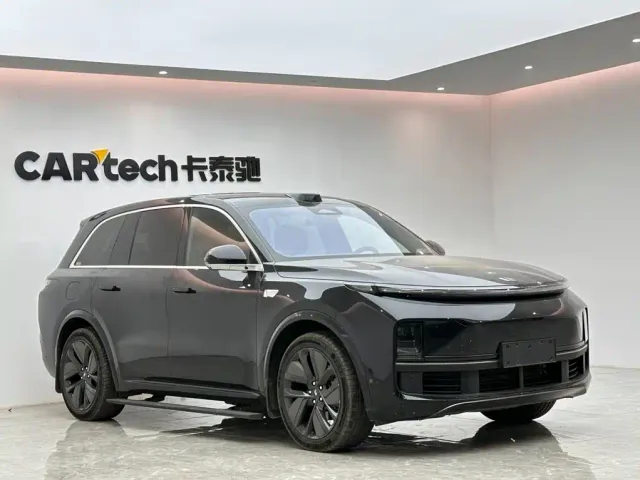 Li Auto L8 — Фото автомобиля 6