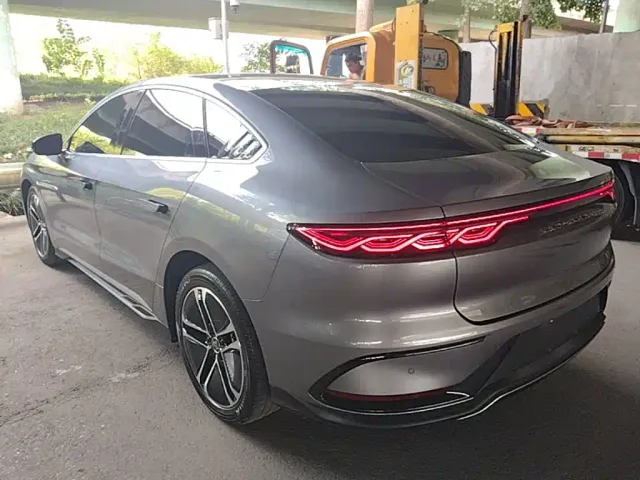 BYD Han — Фото автомобиля 22