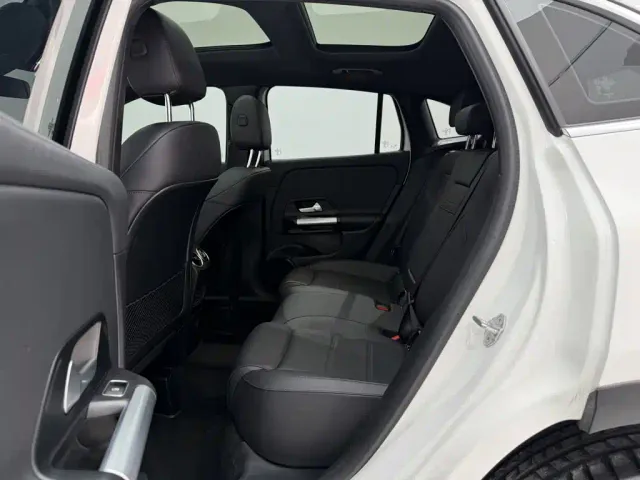 Mercedes-Benz GLA-Class — Фото автомобиля 18