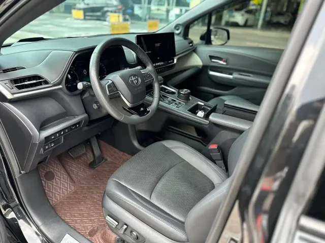Toyota Granvia — Фото автомобиля 9